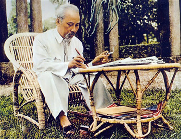 97 năm Ngày Báo chí cách mạng Việt Nam (21/6/1925-21/6/2022): Giữ gìn “mắt sáng, lòng trong, bút sắc”