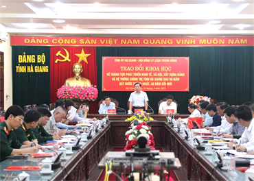 Đoàn công tác Hội đồng Lý luận Trung ương làm việc với lãnh đạo tỉnh Hà Giang