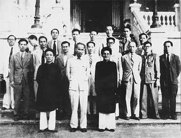 Phiên họp đầu tiên của Chính phủ lâm thời nước Việt Nam dân chủ cộng hoà