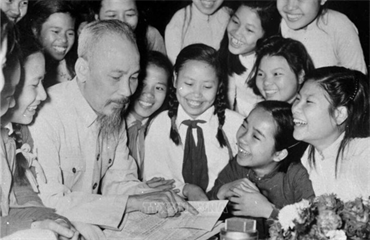 136 năm Ngày sinh Chủ tịch Hồ Chí Minh: Đảng ta đặc biệt coi trọng trách nhiệm nêu gương của cán bộ, đảng viên theo tư tưởng Hồ Chí Minh