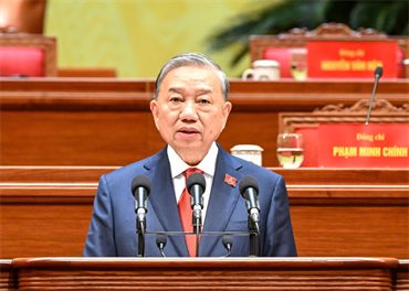 VỮNG BƯỚC DƯỚI CỜ ĐẢNG