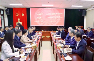 Lãnh đạo Hội đồng Lý luận Trung ương tiếp, làm việc với Đoàn chuyên gia Trường Đại học nhân dân Trung Quốc