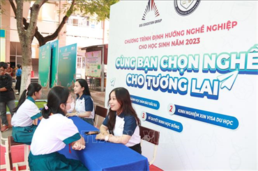 Đổi mới công tác hướng nghiệp, định hướng nghề nghiệp  trong nhà trường phổ thông theo hướng lấy học sinh làm trung tâm