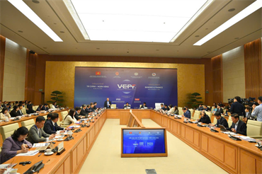 Diễn đàn Kinh tế Việt Nam: Cú hích đổi mới mô hình tăng trưởng cho giai đoạn tới