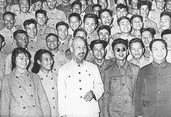 76 năm Ngày Thương binh, liệt sỹ: Chủ tịch Hồ Chí Minh luôn dành sự quan tâm, chăm sóc đặc biệt đối với thương binh, liệt sỹ