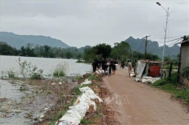 Thủ tướng chỉ đạo bảo đảm an toàn đê điều, hồ đập, phát hiện, xử lý kịp thời các sự cố ngay từ giờ đầu