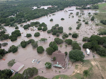 Tổng thống Mỹ tuyên bố thảm họa quy mô lớn tại Texas