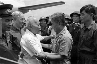 50 năm thống nhất đất nước: Bắc Nam sum họp xuân nào vui hơn!