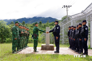 Nỗ lực gìn giữ biên giới đất liền Việt Nam - Trung Quốc hòa bình, hữu nghị, hợp tác và phát triển