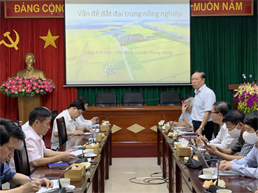 Tọa đàm khoa học "Những vấn đề nhận thức và thực tiễn thực hiện chế định vai trò, chức năng của Nhà nước đối với đất đai và quyền sử dụng đất"